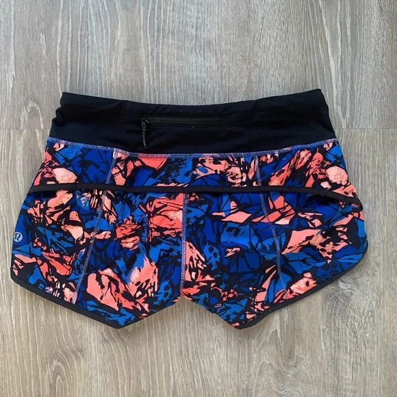 Lululemon Speed Short (H2O)
Paint Storm Harbor Blue Multi / Black - Picture 3 of 11